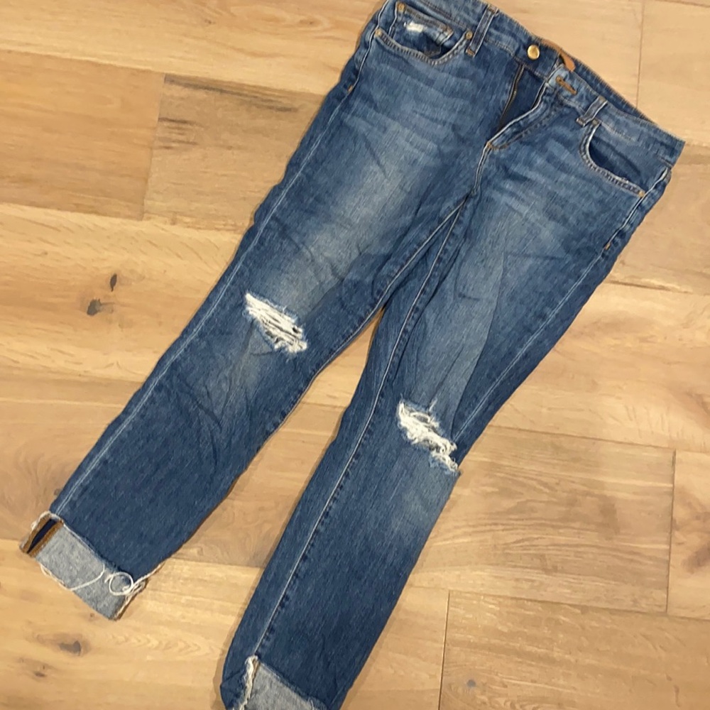 Joes relaxed Jean